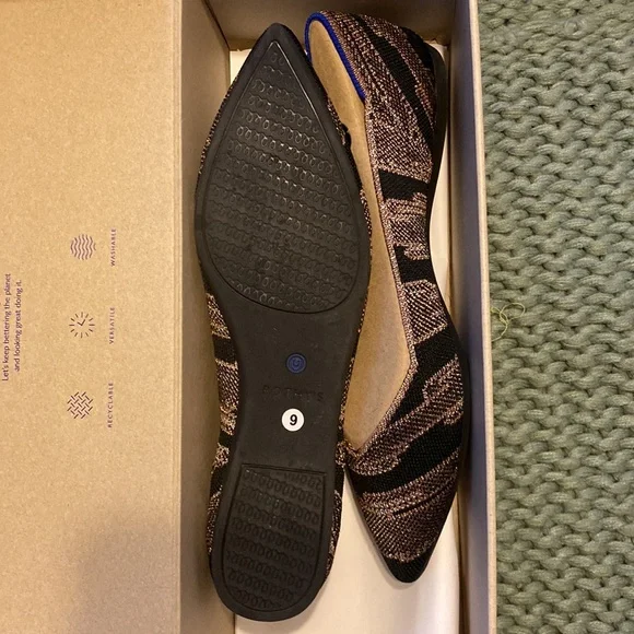 Size 9 Rothy’s points - Picture 3 of 3